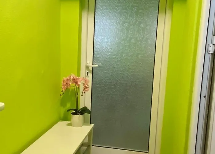 Aurora Sea Breeze Apartament *